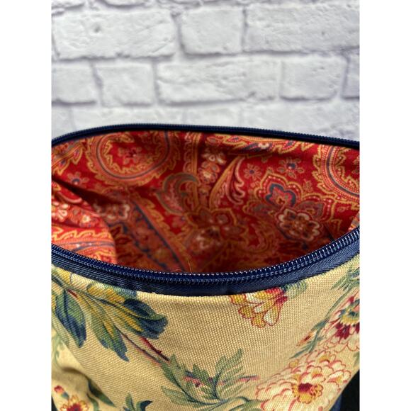Handmade floral and denim fabric bag. The bag is one of a kind - Picture 4 of 5